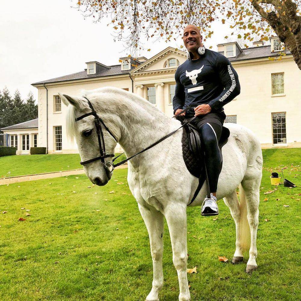instagram.com/therock