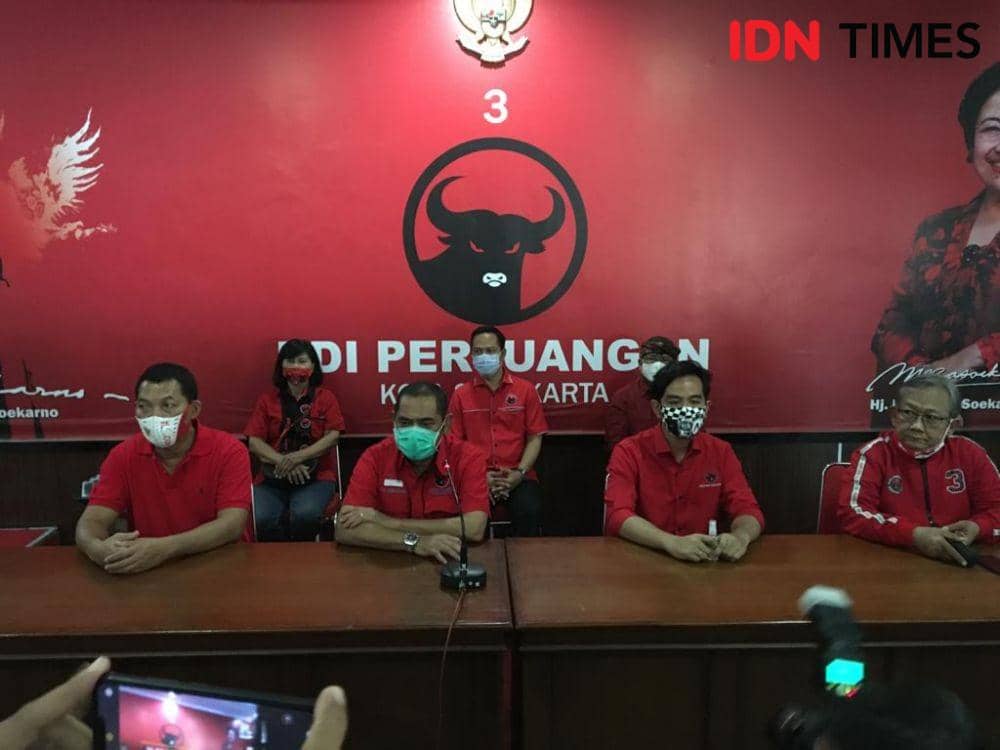 Ikuti Jejak Jokowi-Rudi, Paslon Gibran-Teguh Daftar ke KPU Naik Sepeda