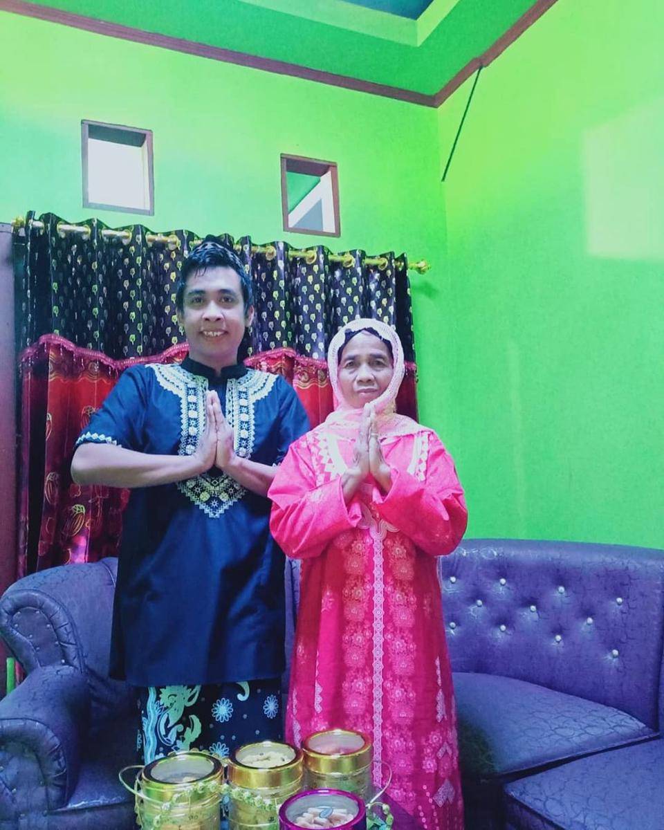 Instagram.com/emak.ratu