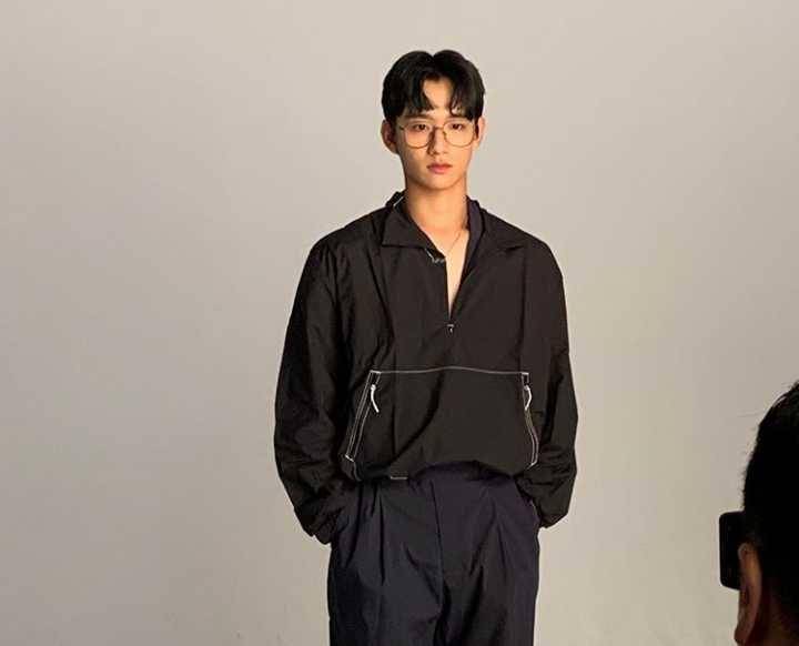 instagram.com/law_alone_0928