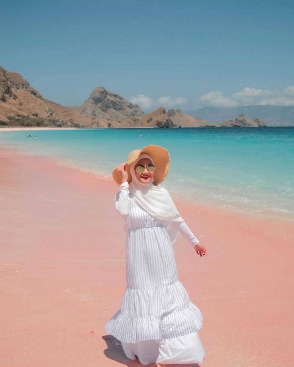 instagram.com/dindahw