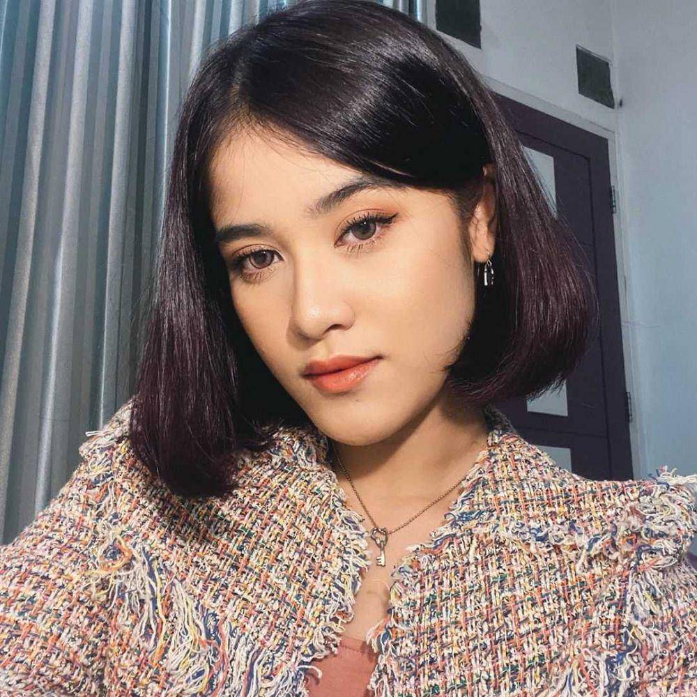 instagram.com/ashirazamita