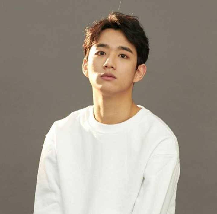 instagram.com/law_alone_0928