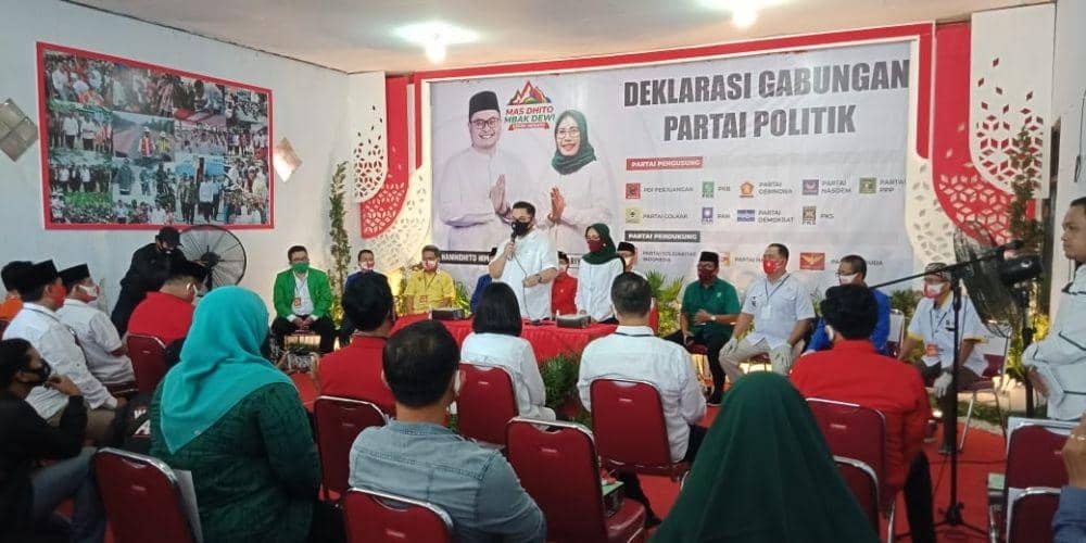 Deklarasi pemenangan Mas Dhito dan Mbak Dewi (Dok. IDN Times/Istimewa)