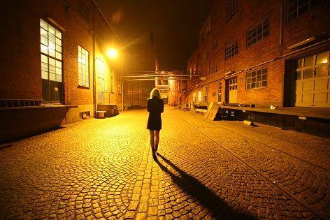5 Kiat Mencegah Overthinking di Malam Hari, Lekas Terapkan Ya!