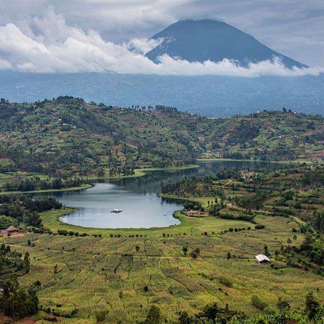 instagram.com/rwanda