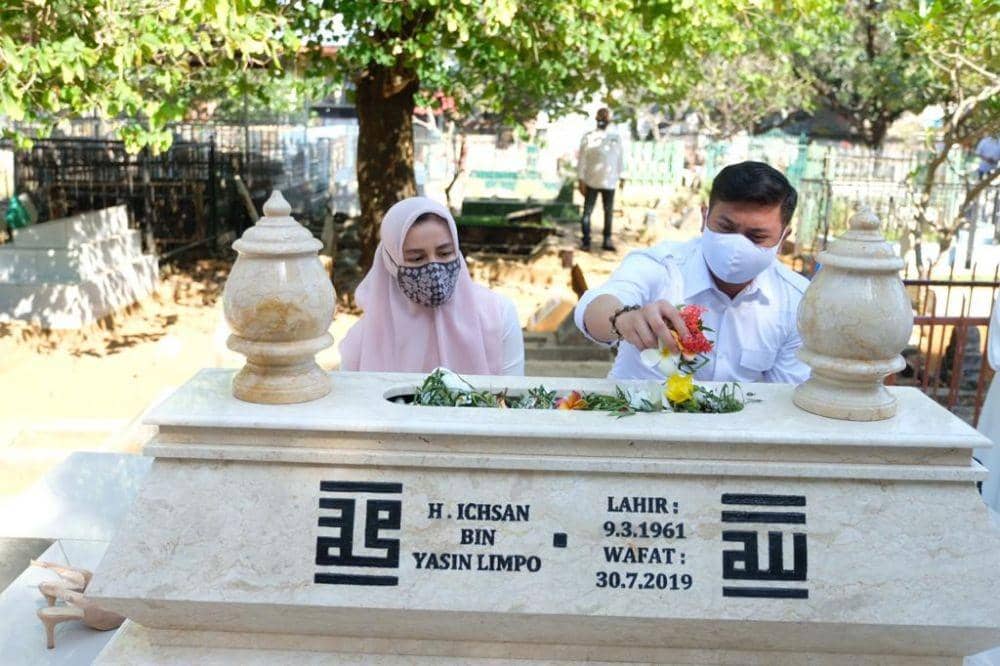 Adnan Purichta Ichsan sesaat sebelum mendaftar ke KPU Gowa. IDN Times/Istimewa