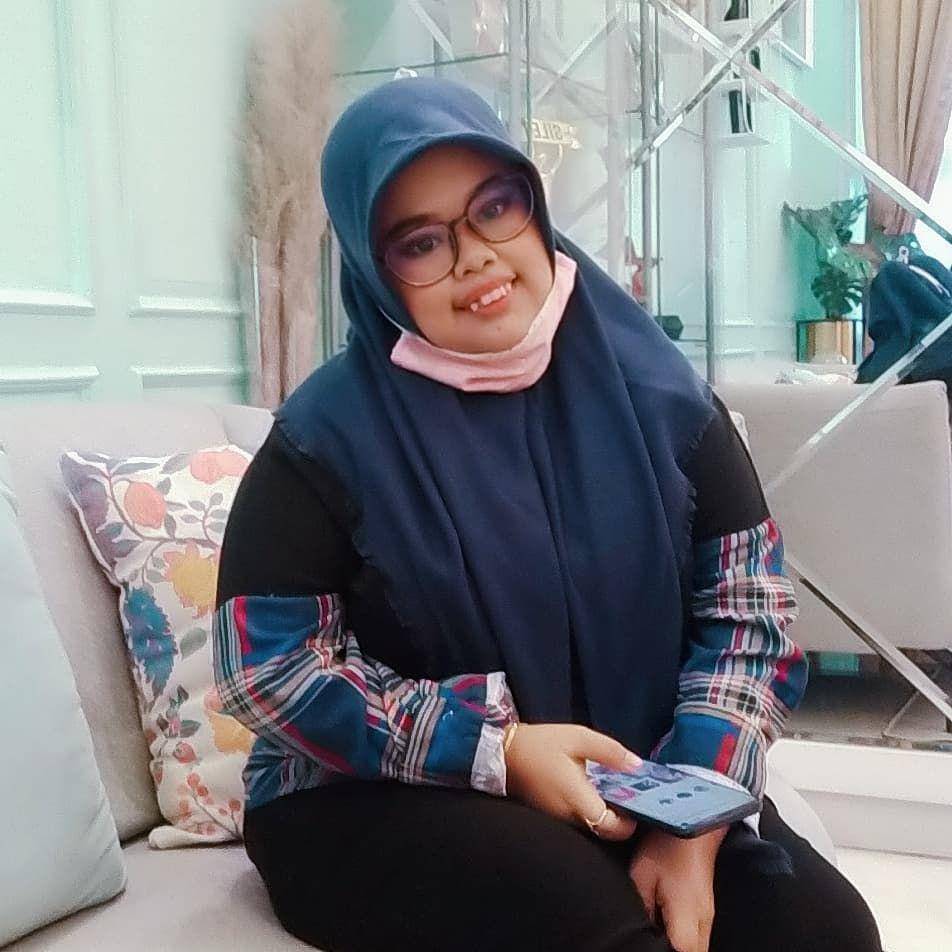 Instagram.com/rahmawatikekeyiputricantikka23
