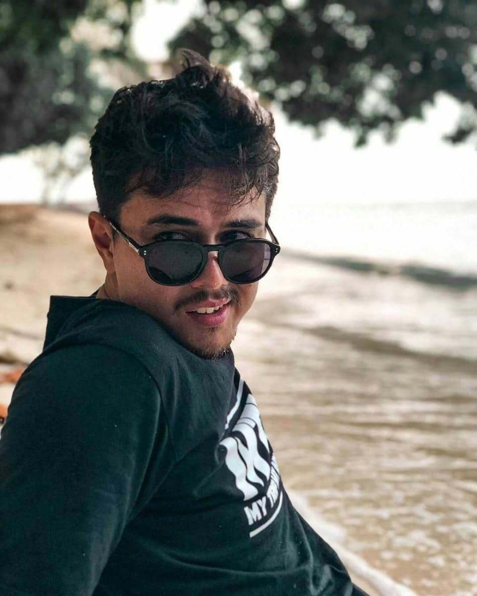 instagram. com/david8js