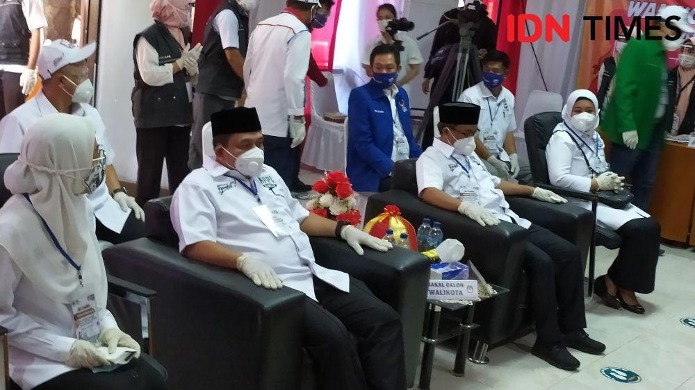Daftar ke KPU Makassar, Appi-Rahman Kompak Pakai Kemeja Putih