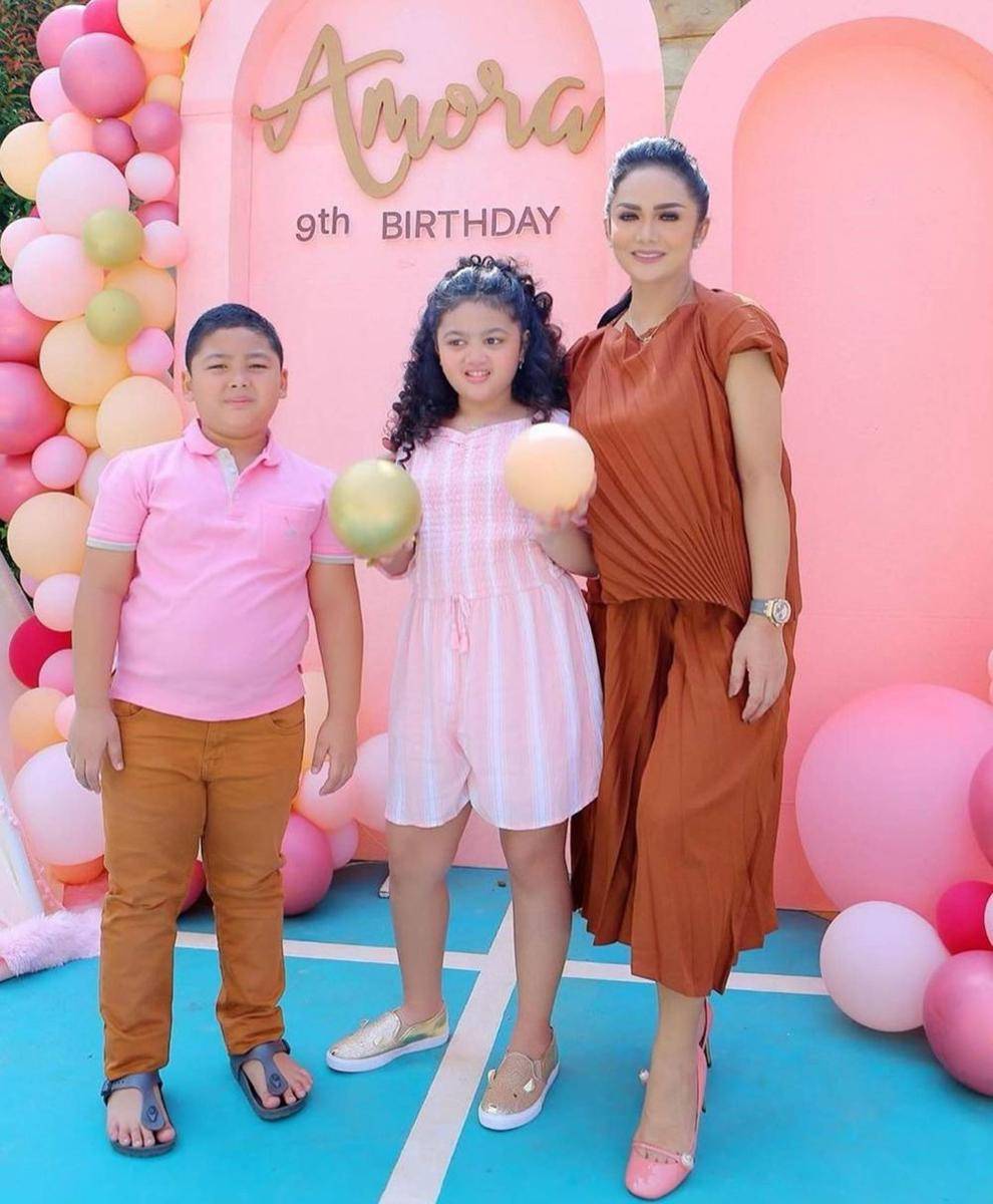 Instagram.com/krisdayantilemos/