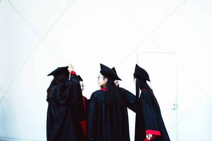 Ilustrasi wisuda (Unsplash.com/Stephanie Hau)