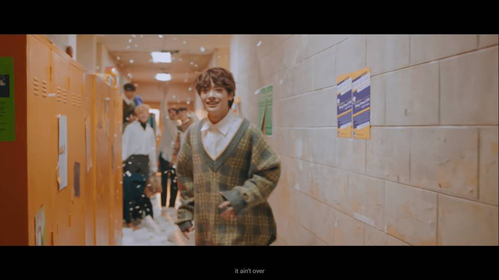 youtube.com/Stray Kids