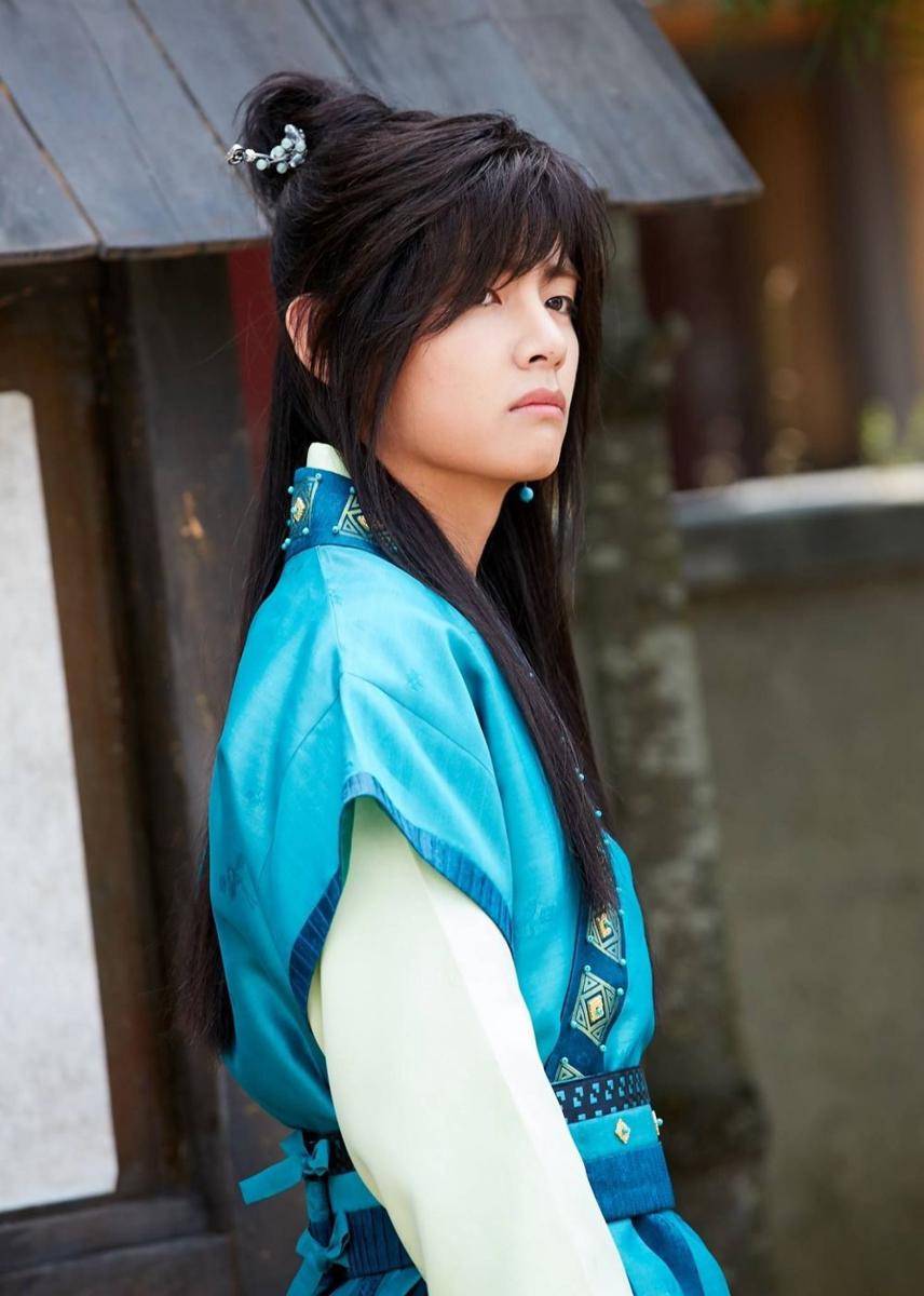 V BTS dalam Hwarang (dok. KBS2)
