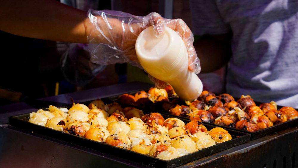 ilustrasi memasak takoyaki (unsplash.com/amysuraya)