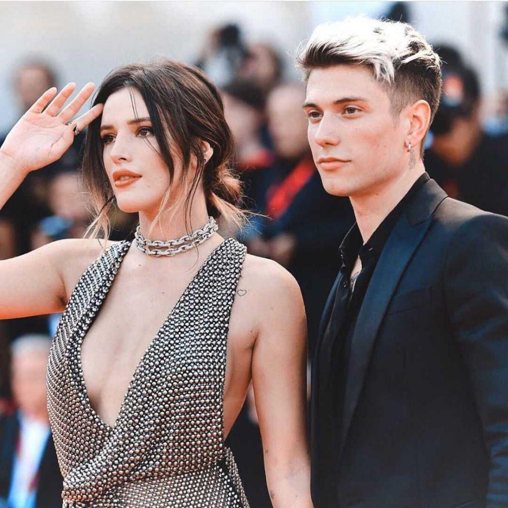 10 Potret Romantis Bella Thorne dan Benjamin Mascolo yang Uwu Abis