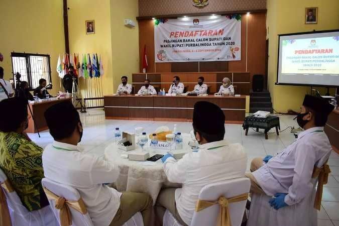 Suasana tahapan pendaftaran bakal calon bupati dan wakil bupati Purbalingga di Aula KPU, Minggu (6/9).Foto: Istimewa