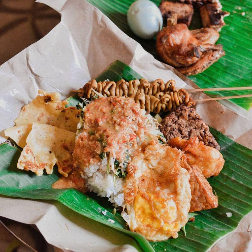 9 Aneka Hidangan Nasi Khas Jawa Timur yang Menggugah Selera