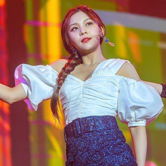 Instagram.com/umji.gfrd