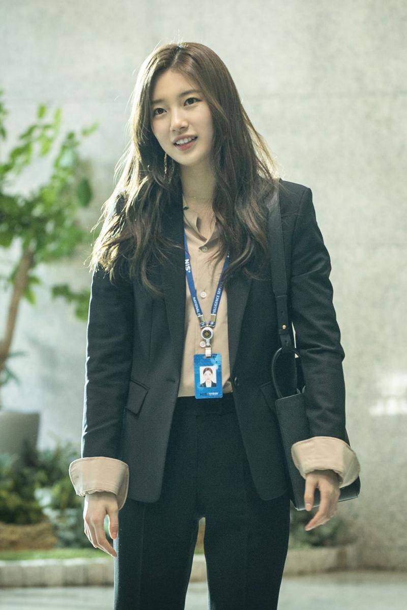 twitter.com/Lovelysuzy8