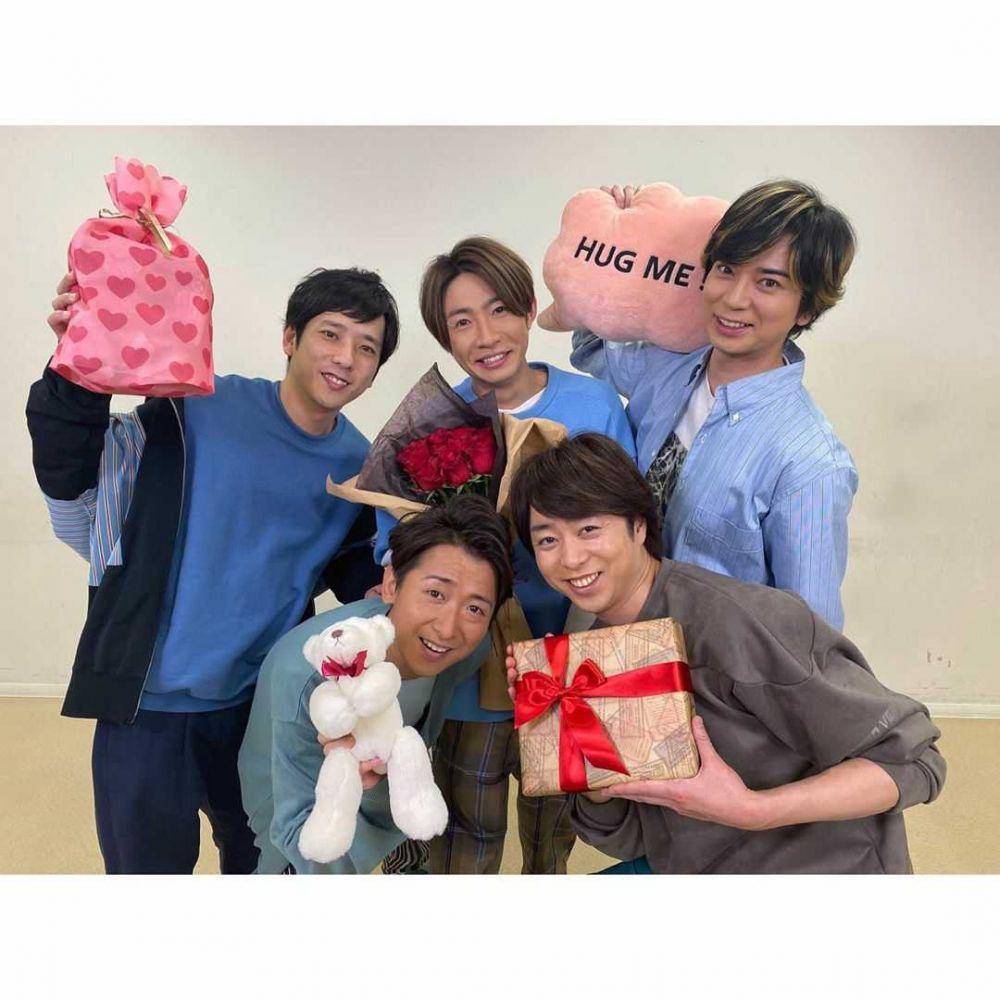 instagram.com/arashi_5_official