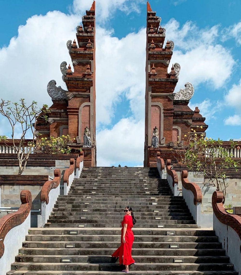 Instagram.com/rasyenahikmayudi/