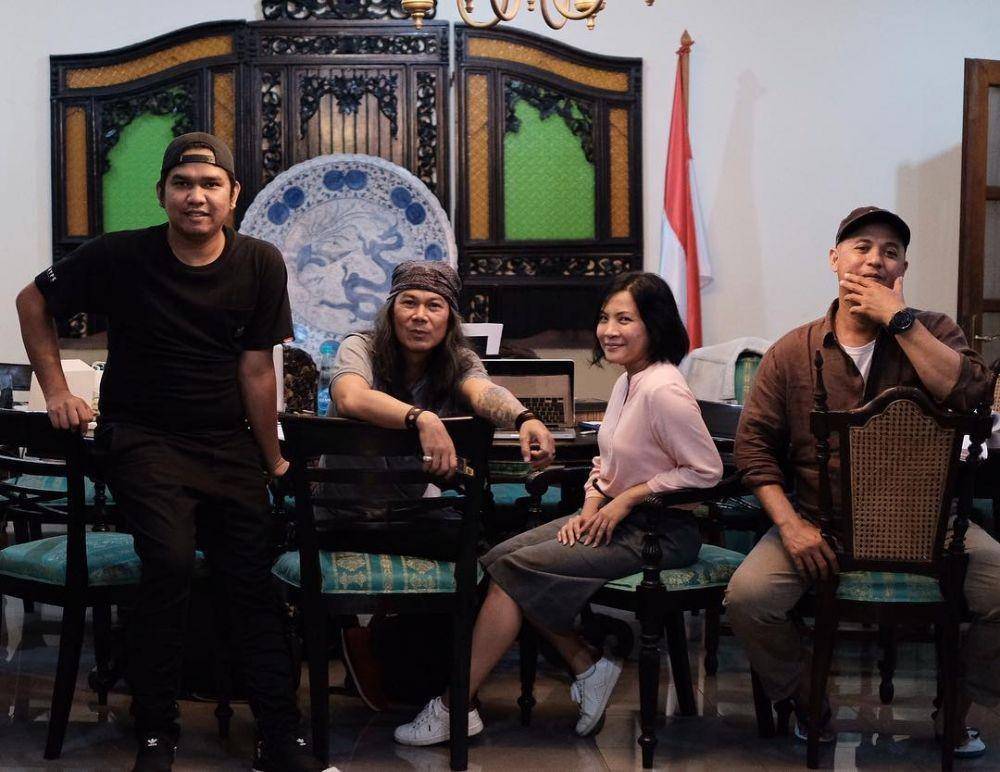 instagram.com/fajarbustomi
