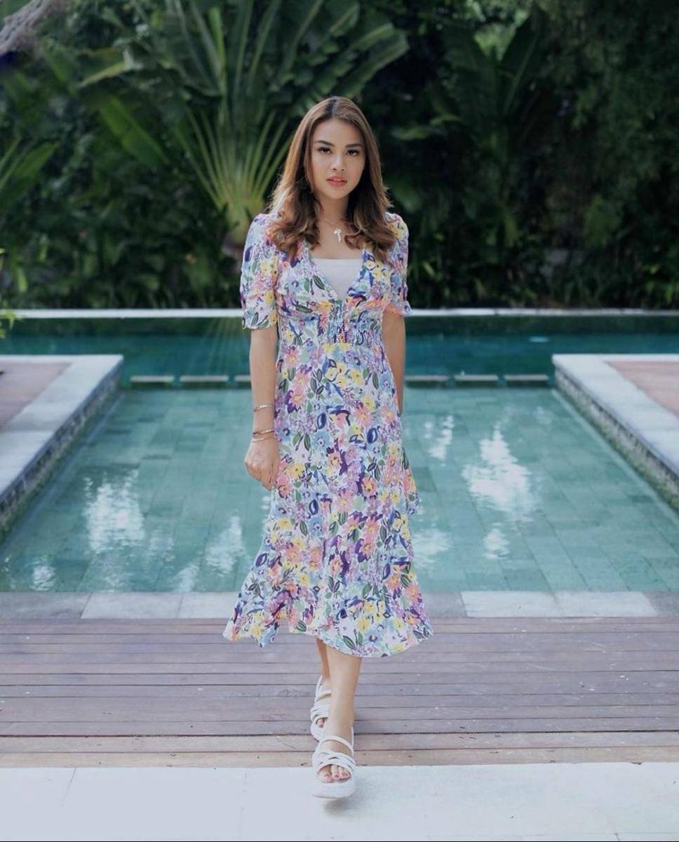 Instagram.com/aurelie.hermansyah