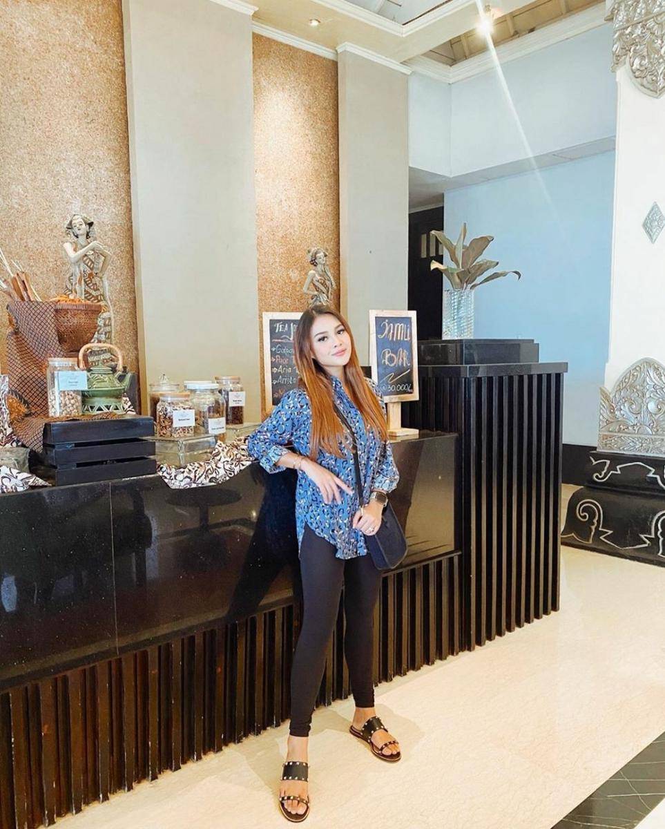 Instagram.com/aurelie.hermansyah