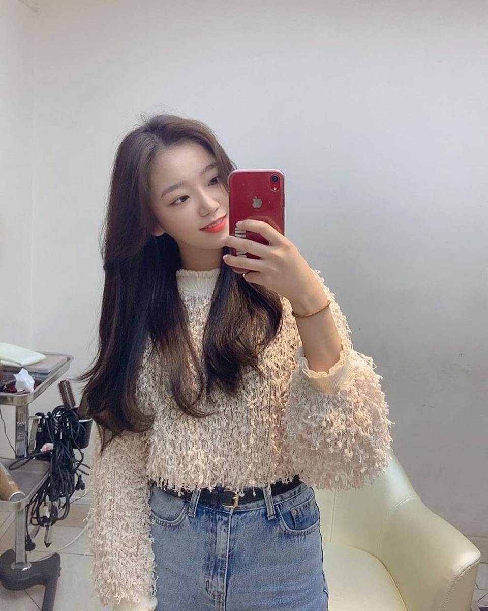 instagram.com/hyeweon__