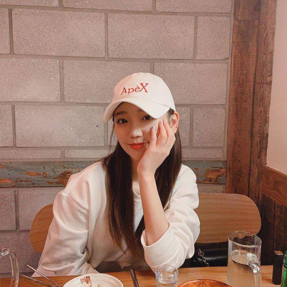 instagram.com/hyeweon__