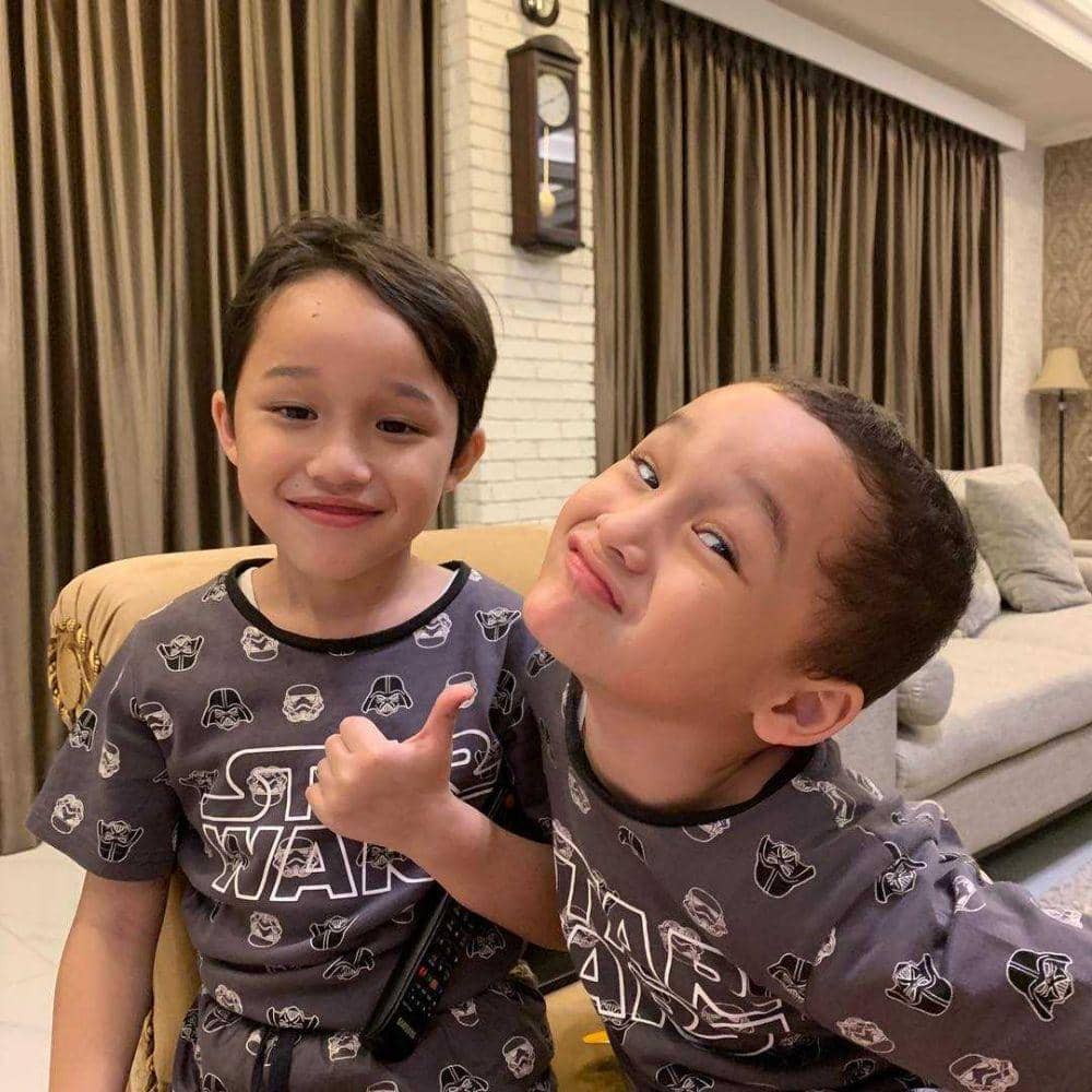 Instagram.com/adeliapasha