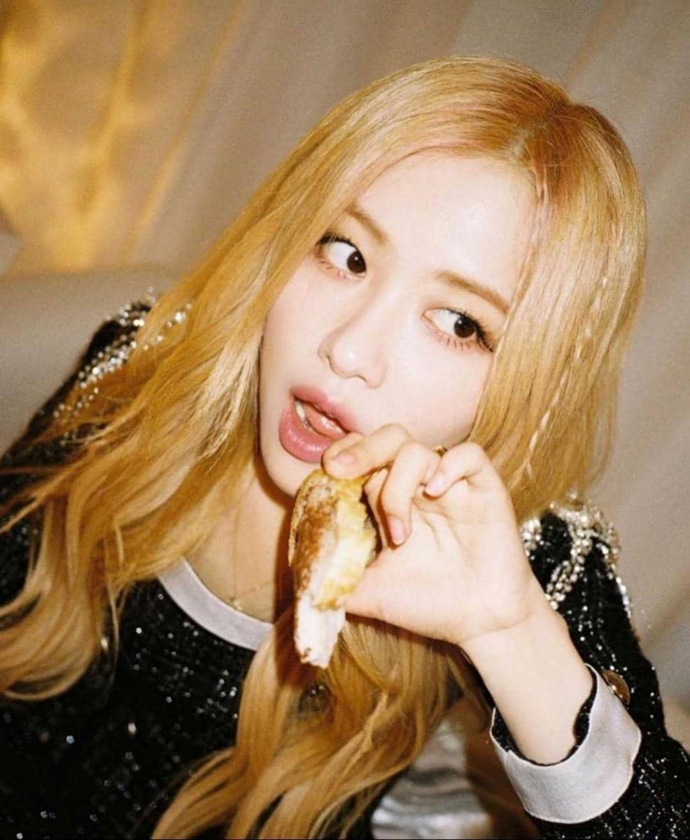 Instagram.com/roses_are_rosie