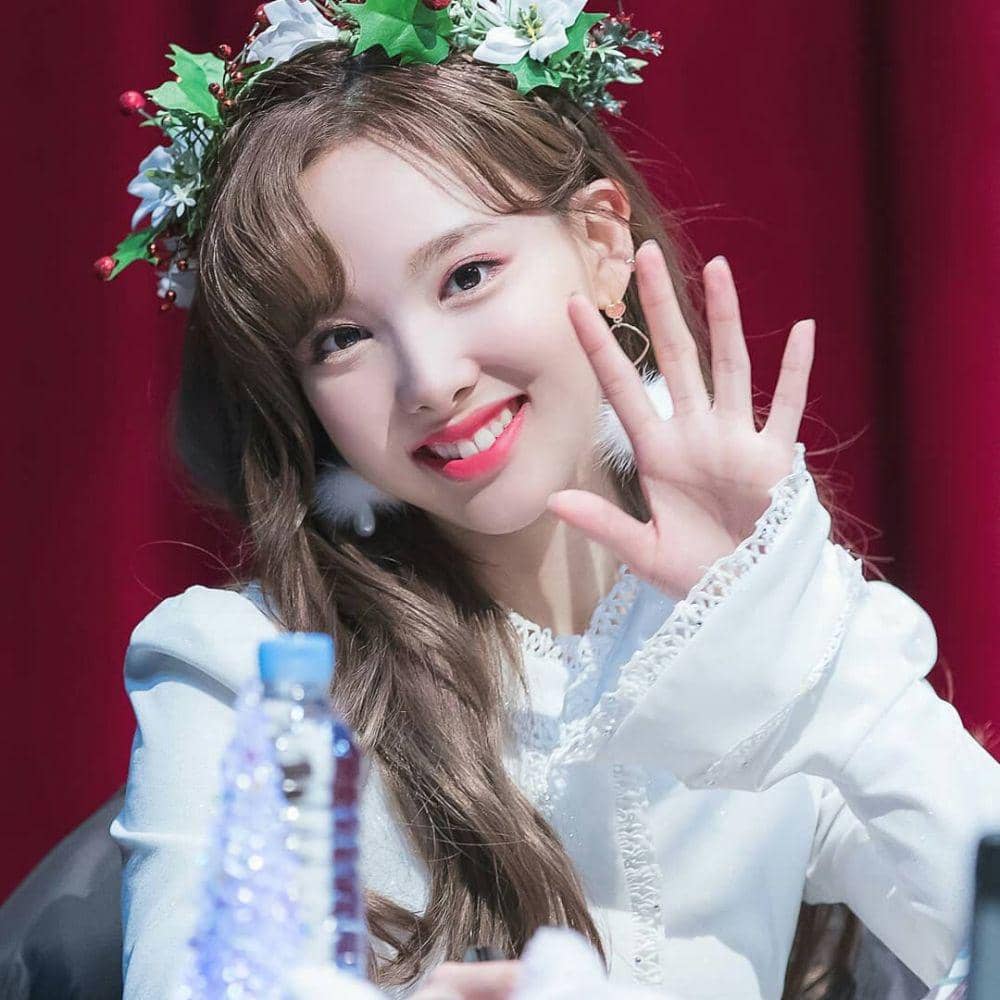 instagram.com/twnayeon