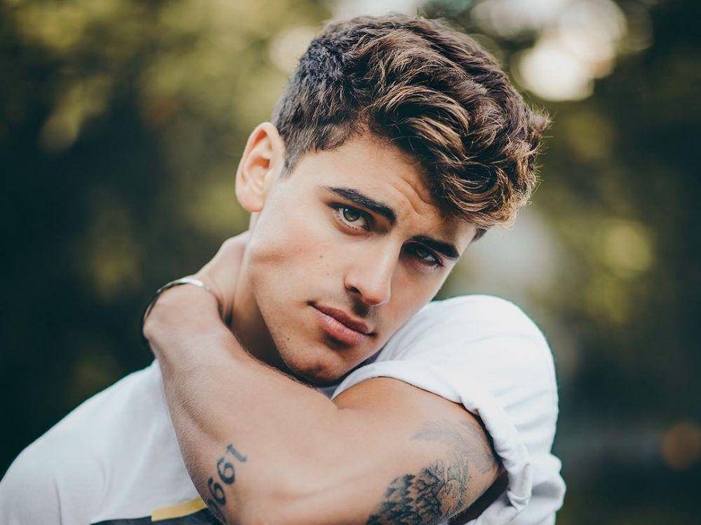 instagram.com/jackgilinsky/