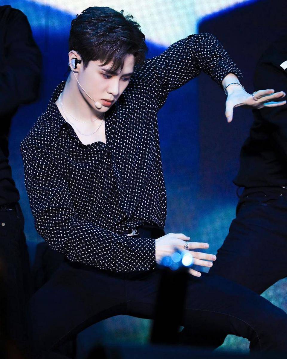 Instagram.com/wayv_kun