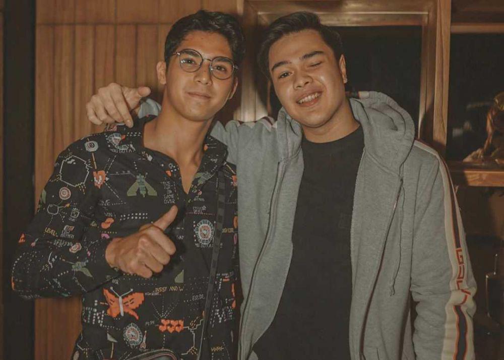 Kompak Abis, 10 Potret Persahabatan Al Ghazali dan Jeje Soekarno