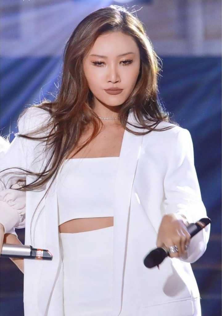 Instagram.com/queen.hwasa