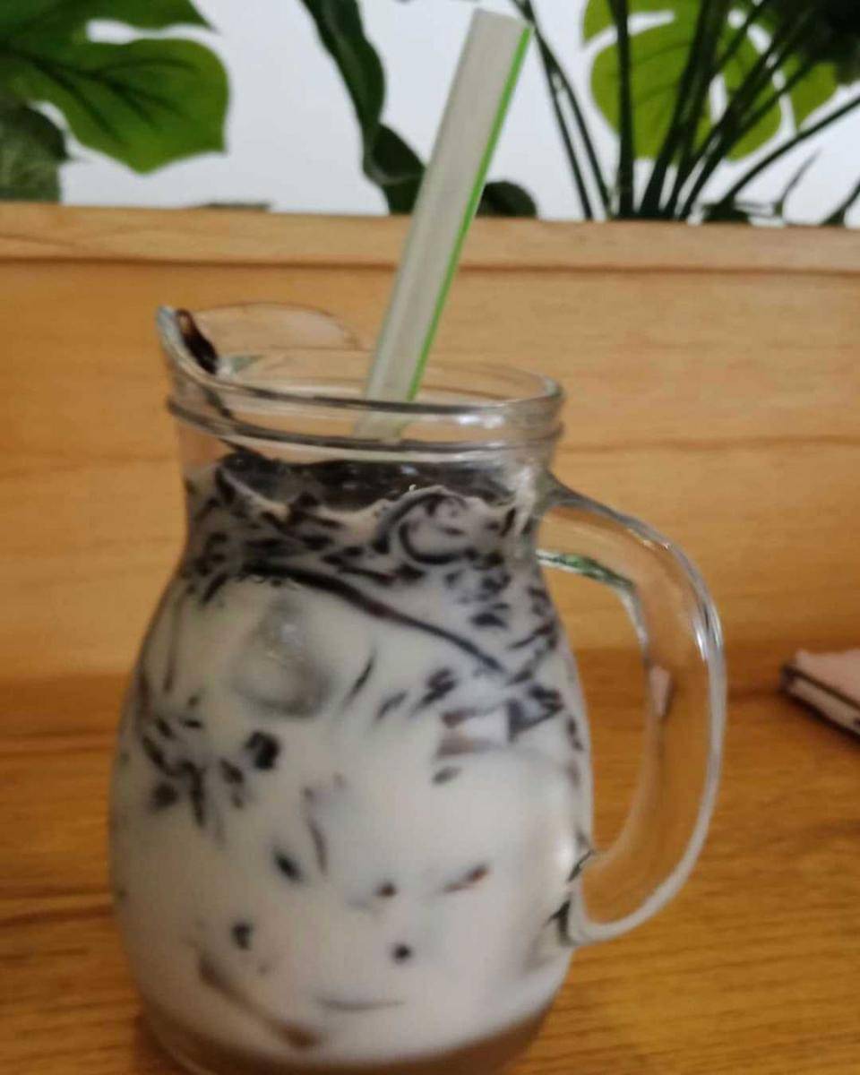 Instagram.com/tutisetijawati