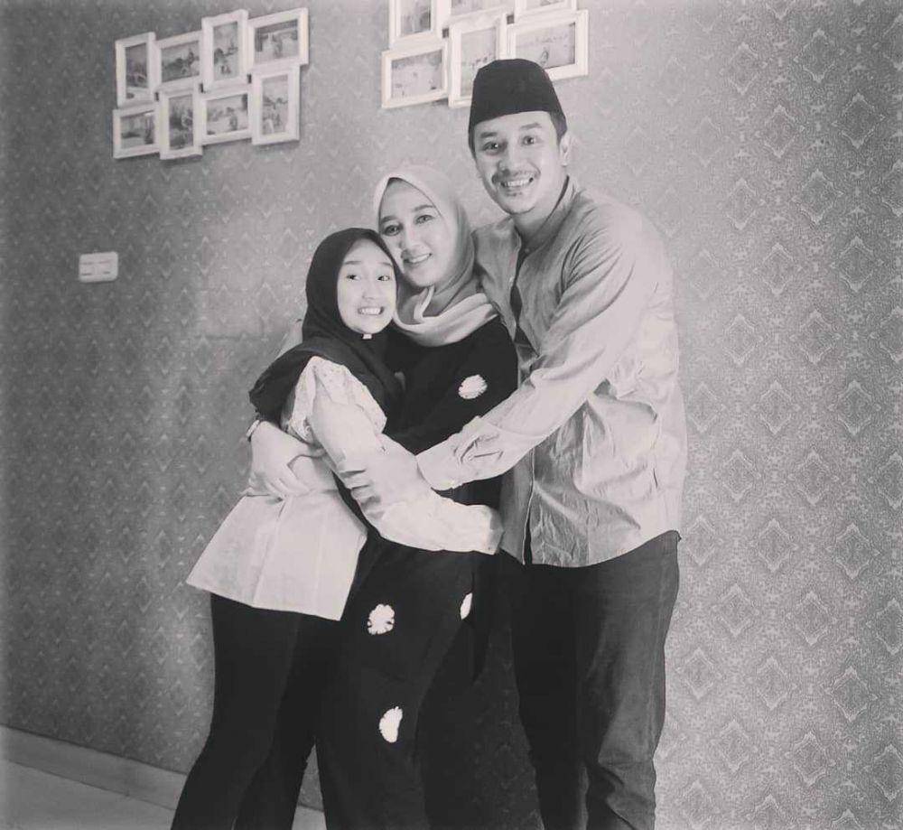 instagram.com/yunita_ameliasari