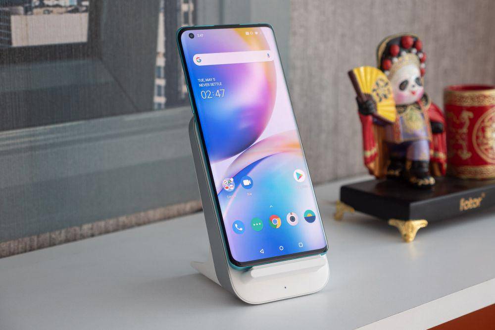 phonearena.com