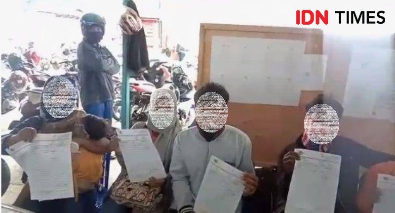 Para pelaku perjalanan pengguna rapid test diduga abal-abal (IDN Times. Ervan Masbanjar)
