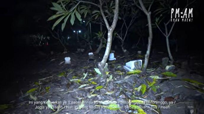 Kisah Mistis Makam Medelek di Jombang, Kuburan Terangker di Indonesia