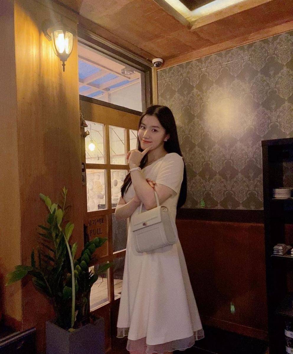 instagram.com/0_0.1114