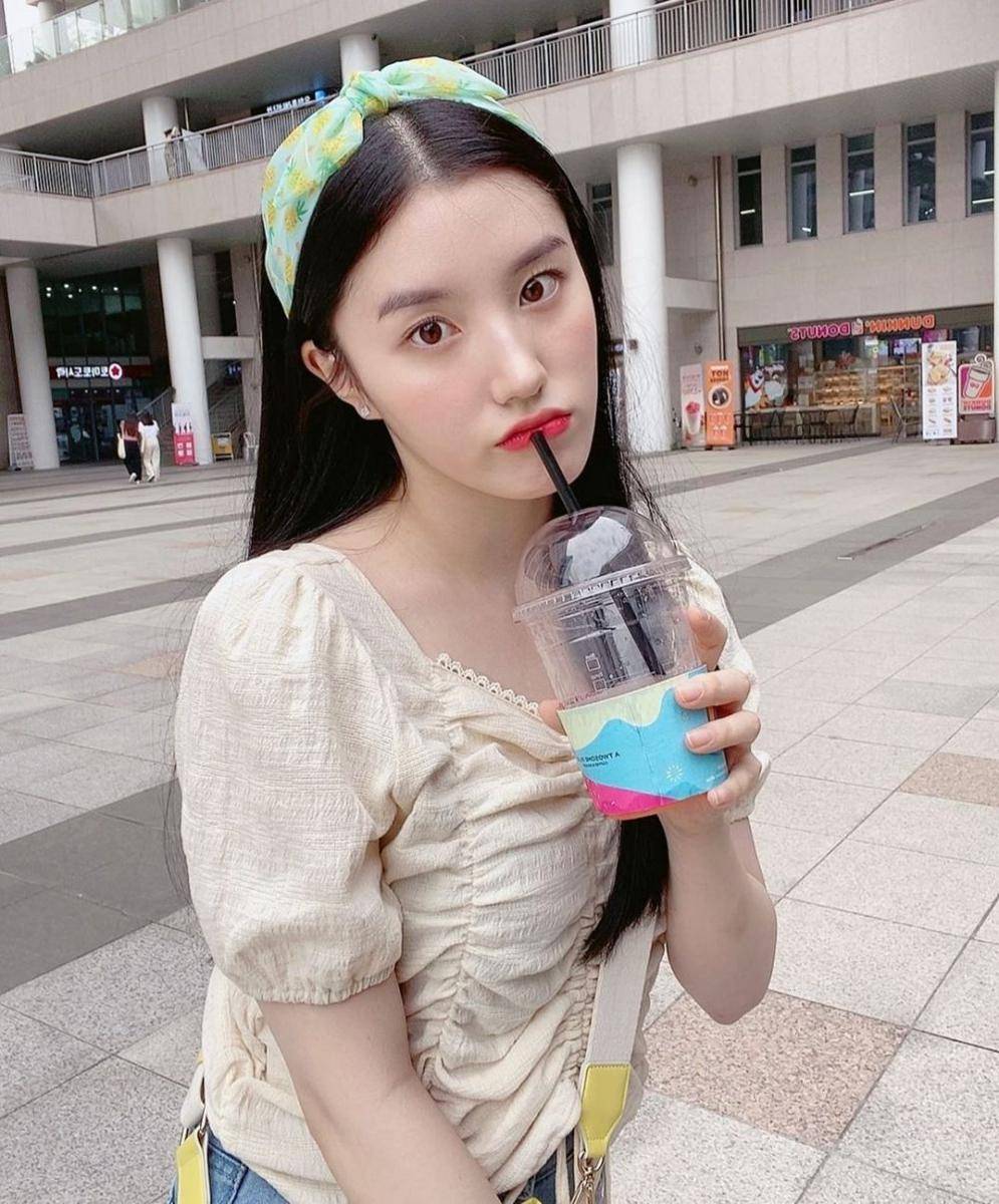 instagram.com/0_0.1114