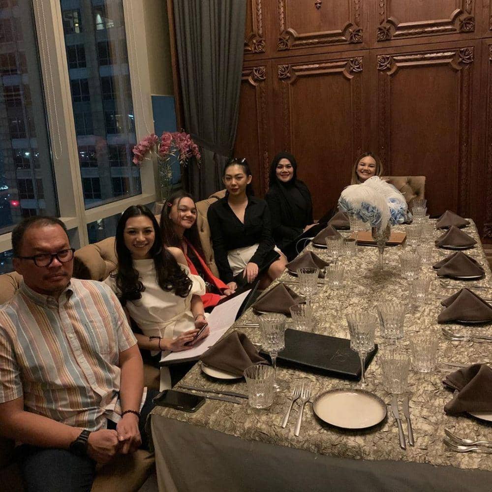 instagram.com/queen_saritaabdulmukti