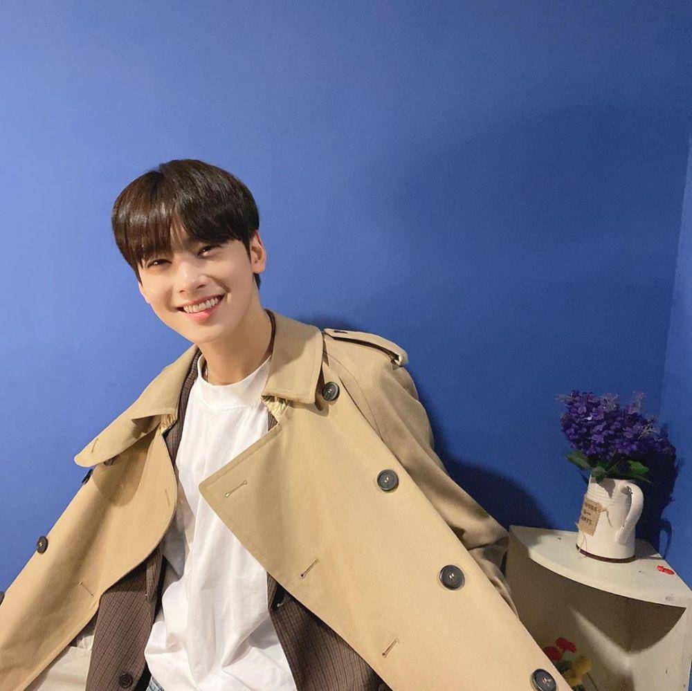instagram.com/eunwo.o_c