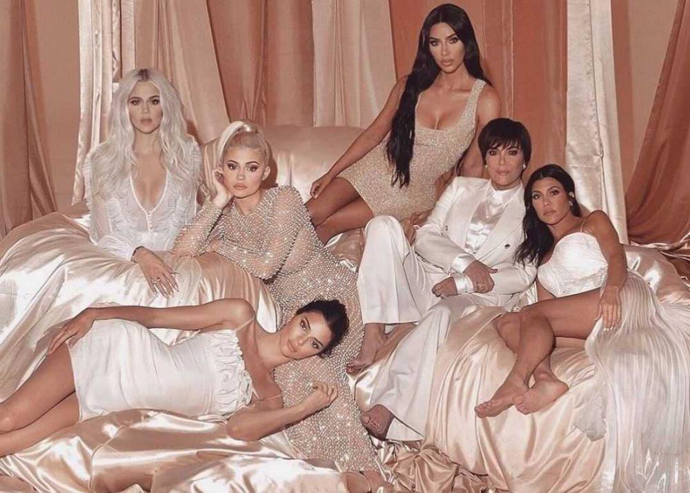 Keeping Up with the Kardashians akan Usai, Ini 10 Potret Kompak Mereka