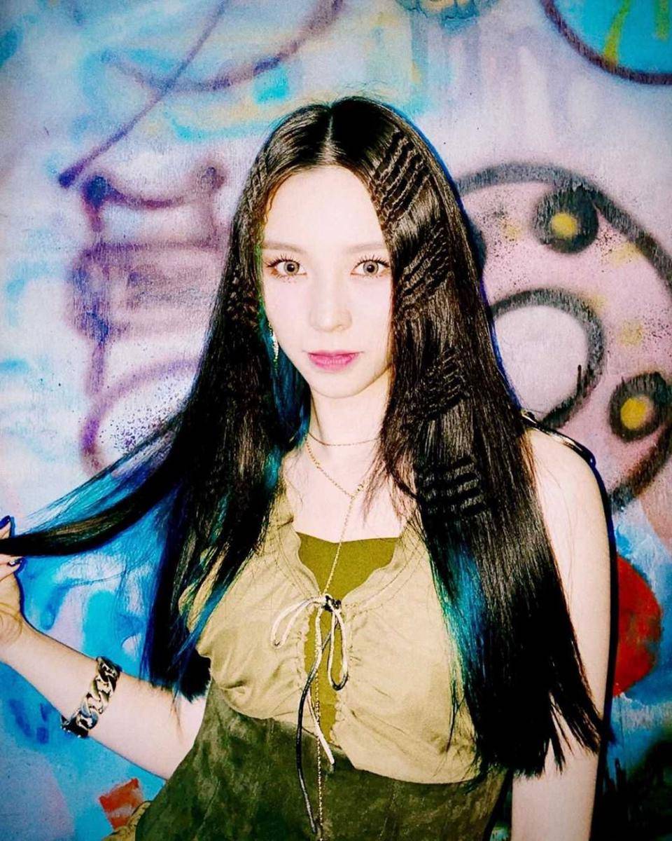 Instagram.com/chongtingyanelkie