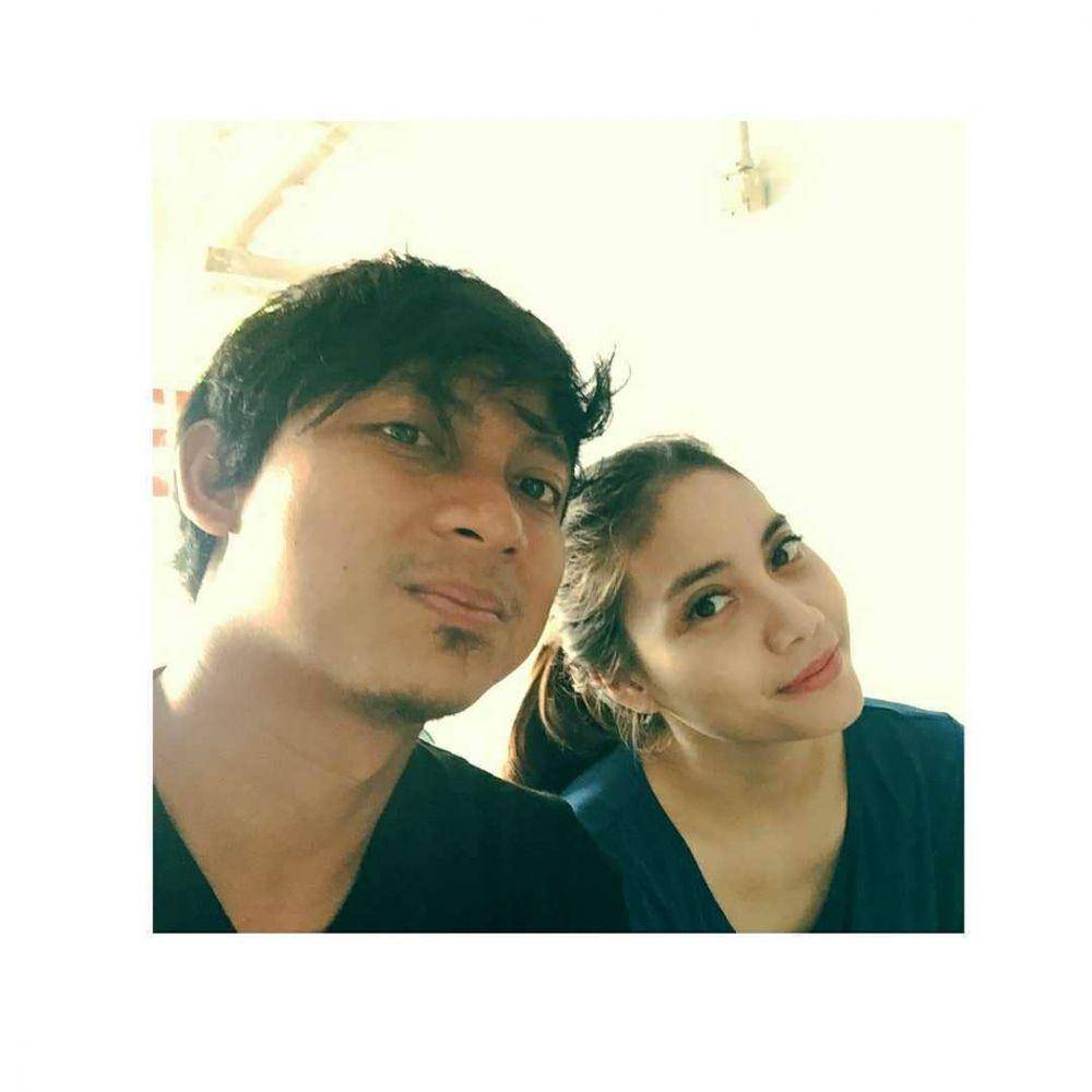 instagram.com/adenbajaj